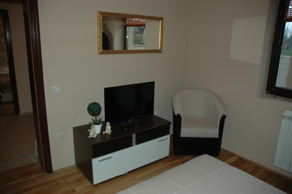 Guest House Maja Νόβι Σαντ Δωμάτιο φωτογραφία
