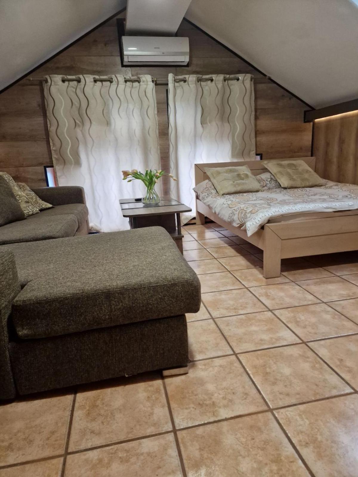 Guest House Maja Νόβι Σαντ Εξωτερικό φωτογραφία