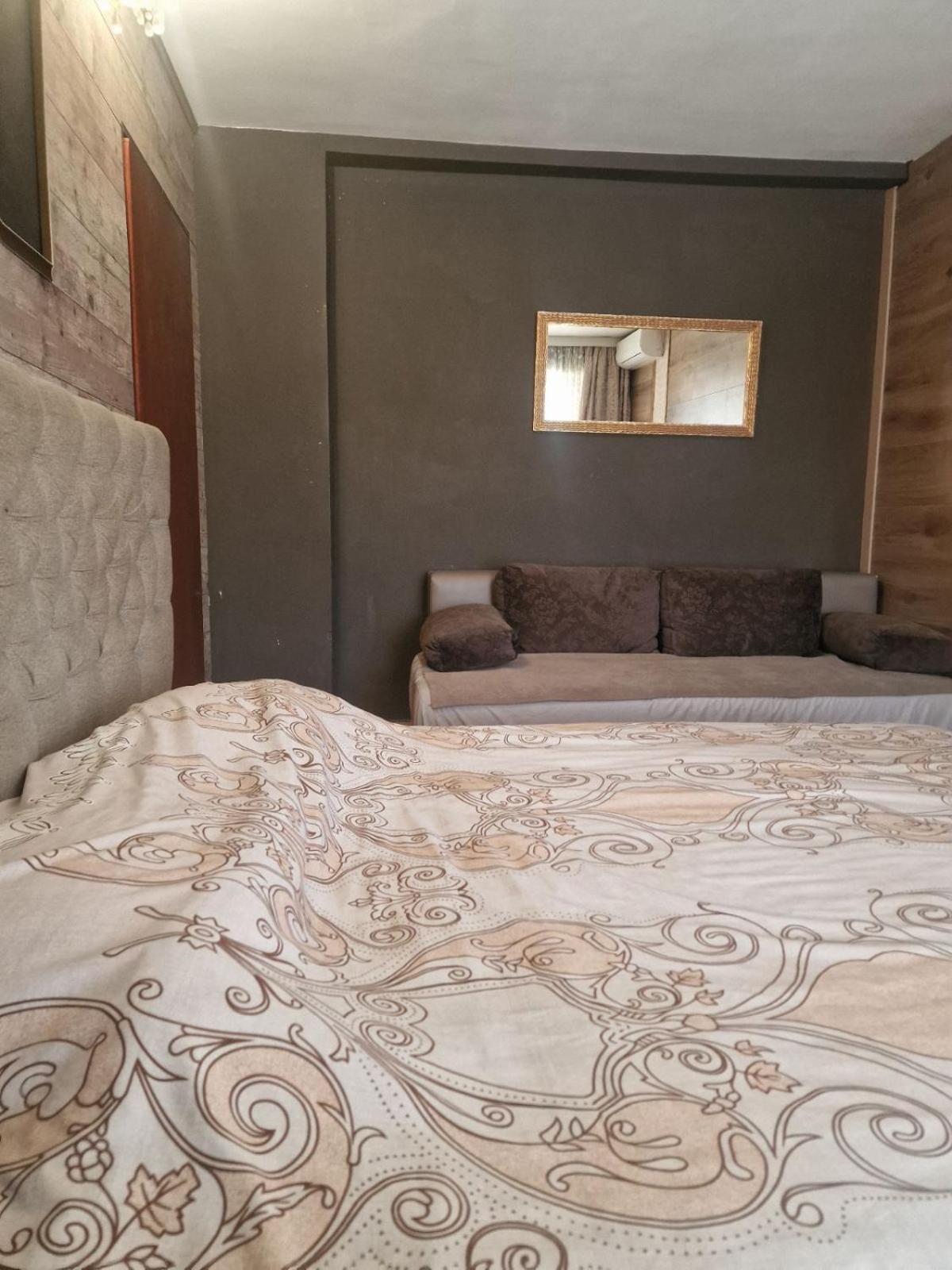 Guest House Maja Νόβι Σαντ Εξωτερικό φωτογραφία