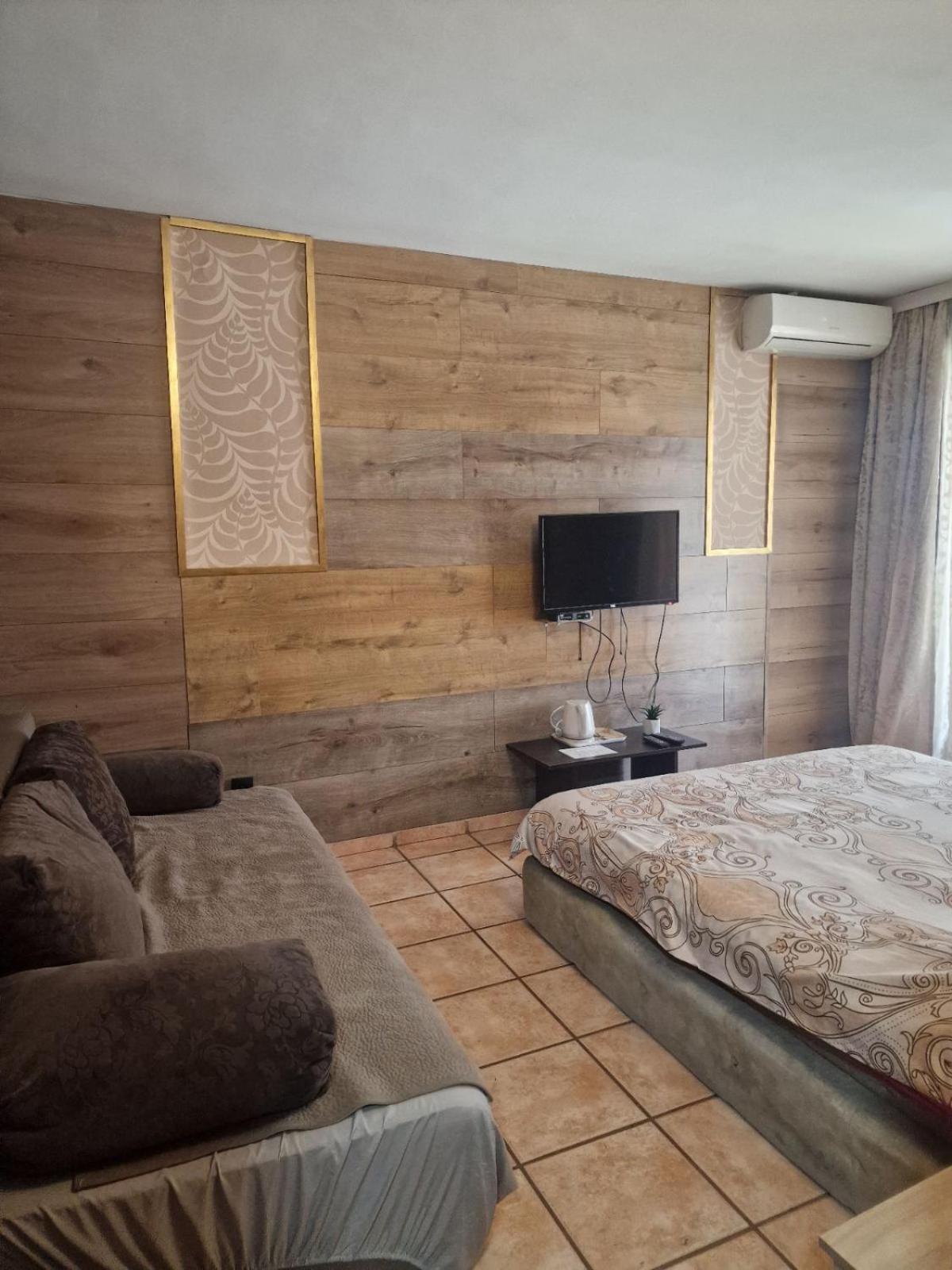 Guest House Maja Νόβι Σαντ Εξωτερικό φωτογραφία