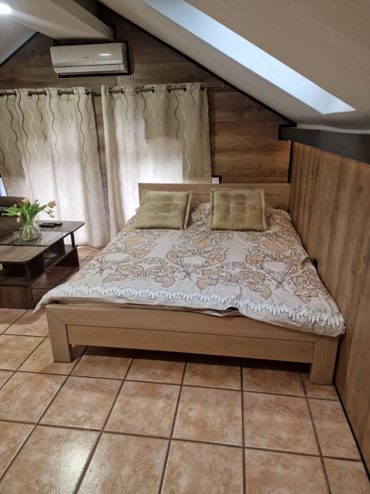 Guest House Maja Νόβι Σαντ Εξωτερικό φωτογραφία