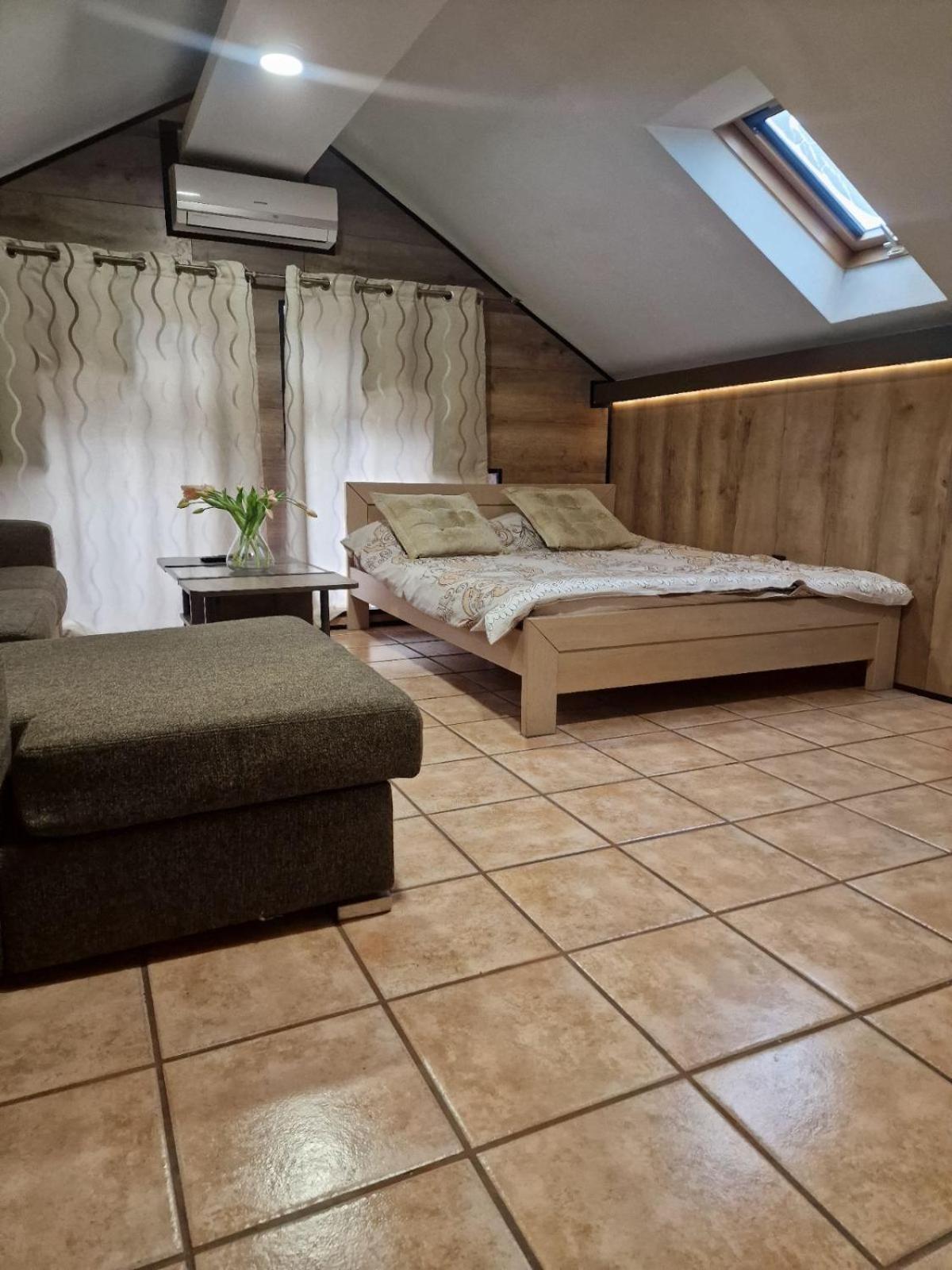 Guest House Maja Νόβι Σαντ Εξωτερικό φωτογραφία